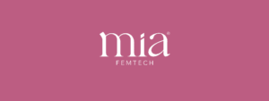 Logo officiel MIA Femtech sur fond rose, solution innovante pour le galbe naturel de la poitrine
